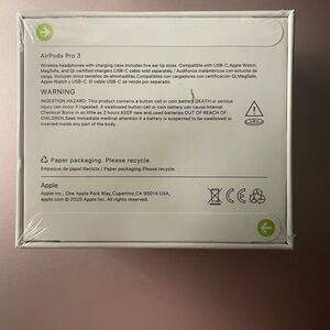 Apple AirPods Pro 3 with Charging Case